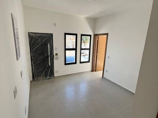 #1518 - Conjunto Comercial para Venda em Itupeva - SP - 1